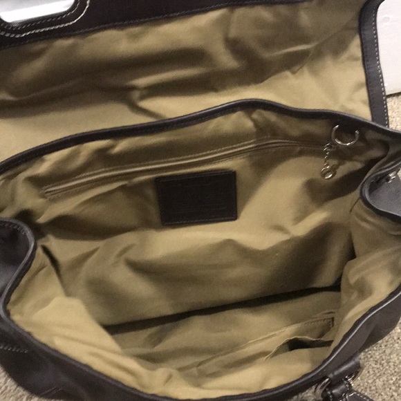 Chocolate brown leather buckle coach shoulder bag - Picture 4 of 6